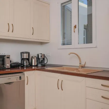 Aether Mykonos 5br With Serene Port & Town Views Vila